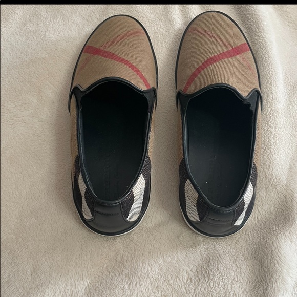 Burberry Slip on Shoes - Picture 4 of 4